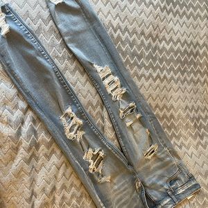 American eagle light wash ripped skinny jeans